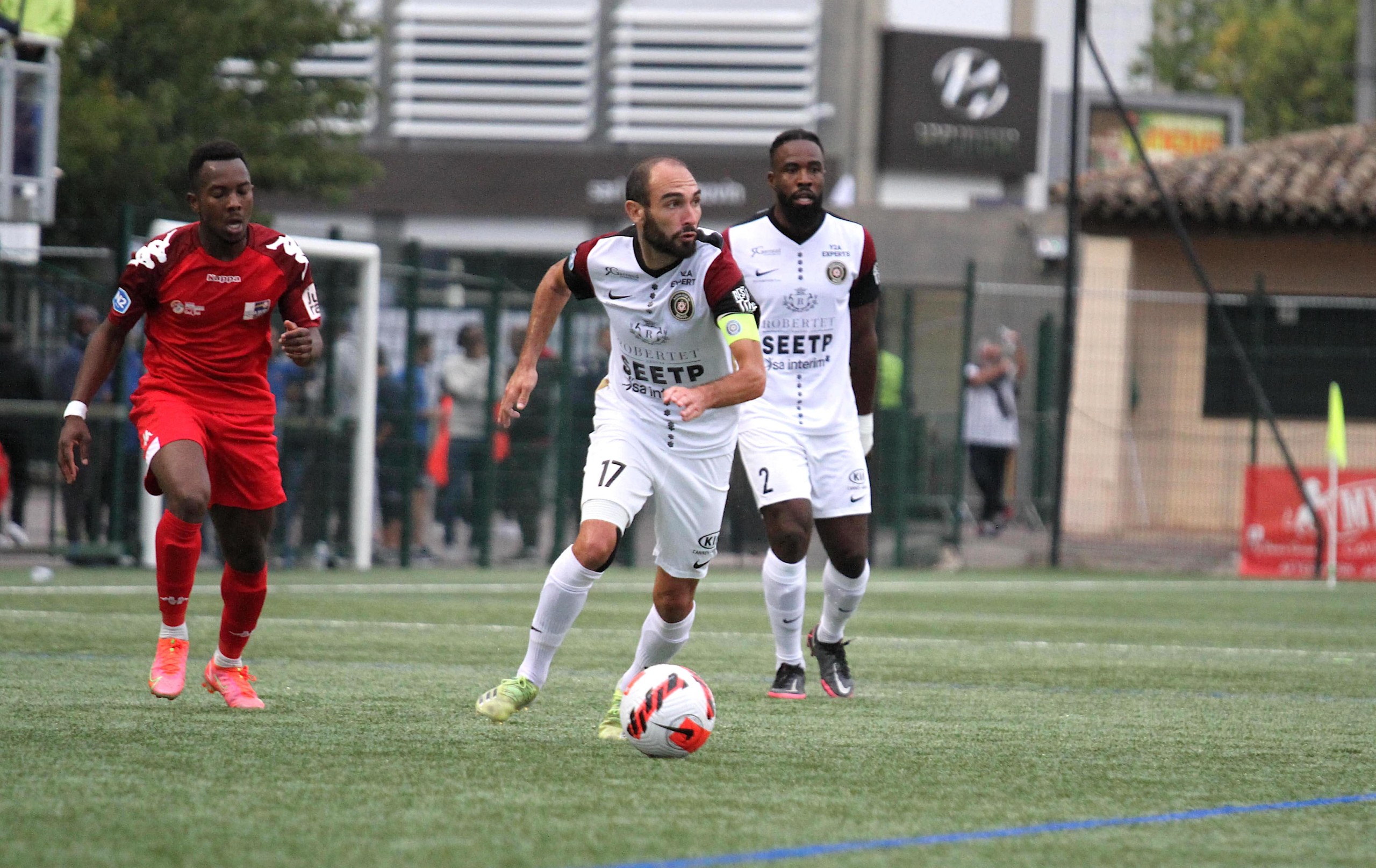 National 2 : Le RC Grasse s’incline sur la pelouse du FC Martigues